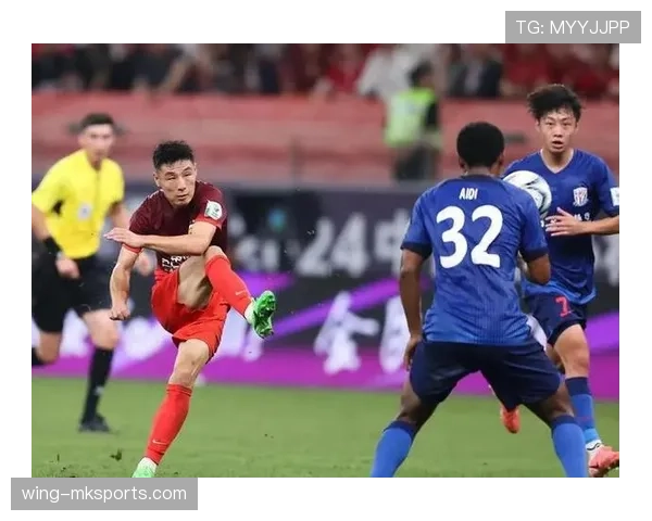 武磊状态回暖，点燃中国足球新希望